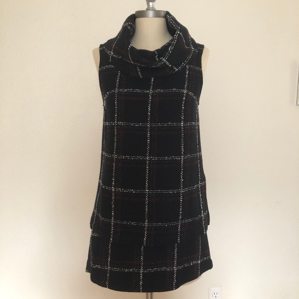 BCBG S Matching Two-Piece Knit Top&Skirt Set